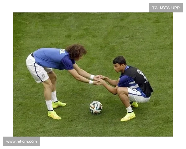 全方位解析大卫路易斯的踢球位置与战术职责演变及防守进攻双重角色